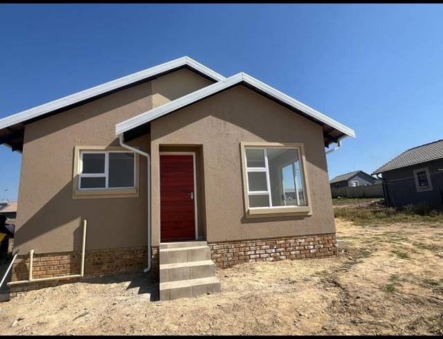 2 BEDROOM HOUSE FOR SALE IN SELCOURT